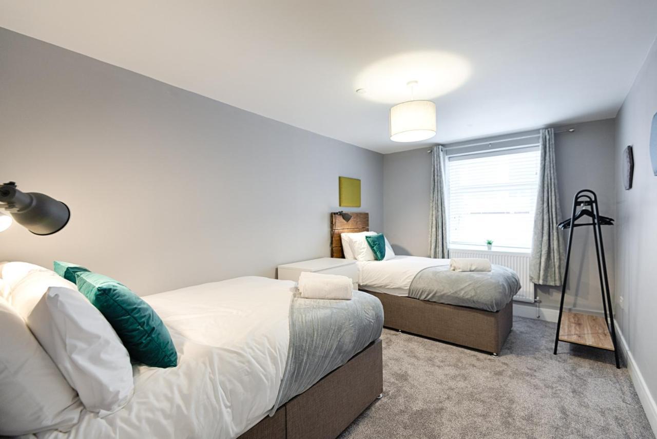 3 Rm Studio, Open-Plan Living, Dining, & Kitchen Llanelli Kültér fotó