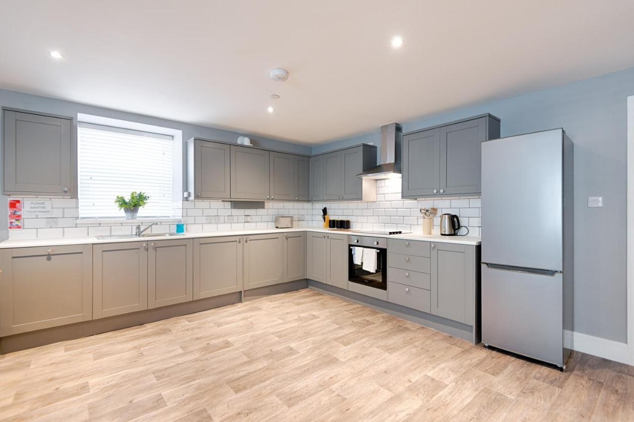 3 Rm Studio, Open-Plan Living, Dining, & Kitchen Llanelli Kültér fotó