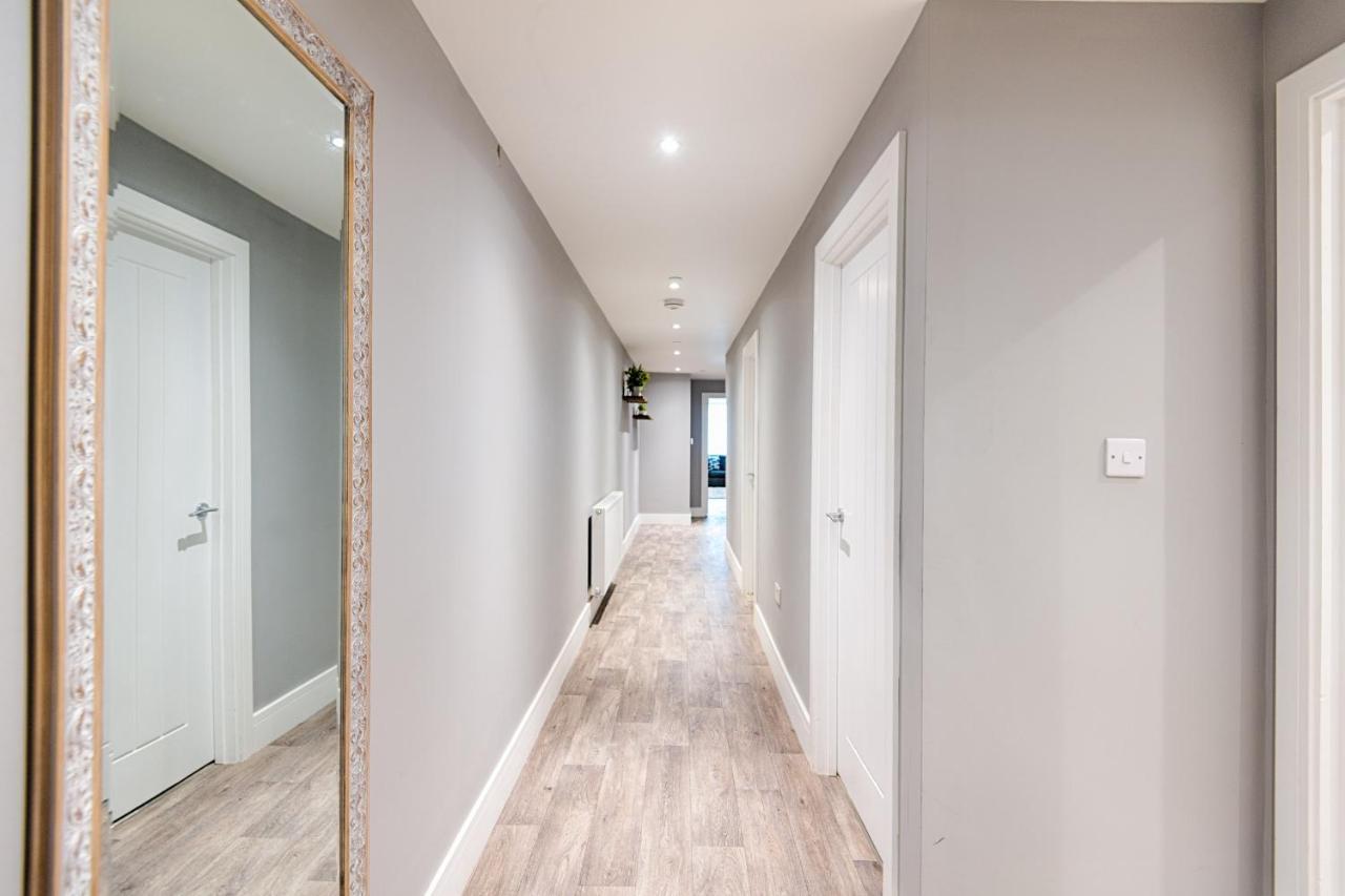 3 Rm Studio, Open-Plan Living, Dining, & Kitchen Llanelli Kültér fotó